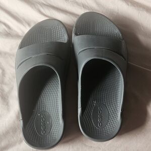 Gray Slide Sandals Oofos